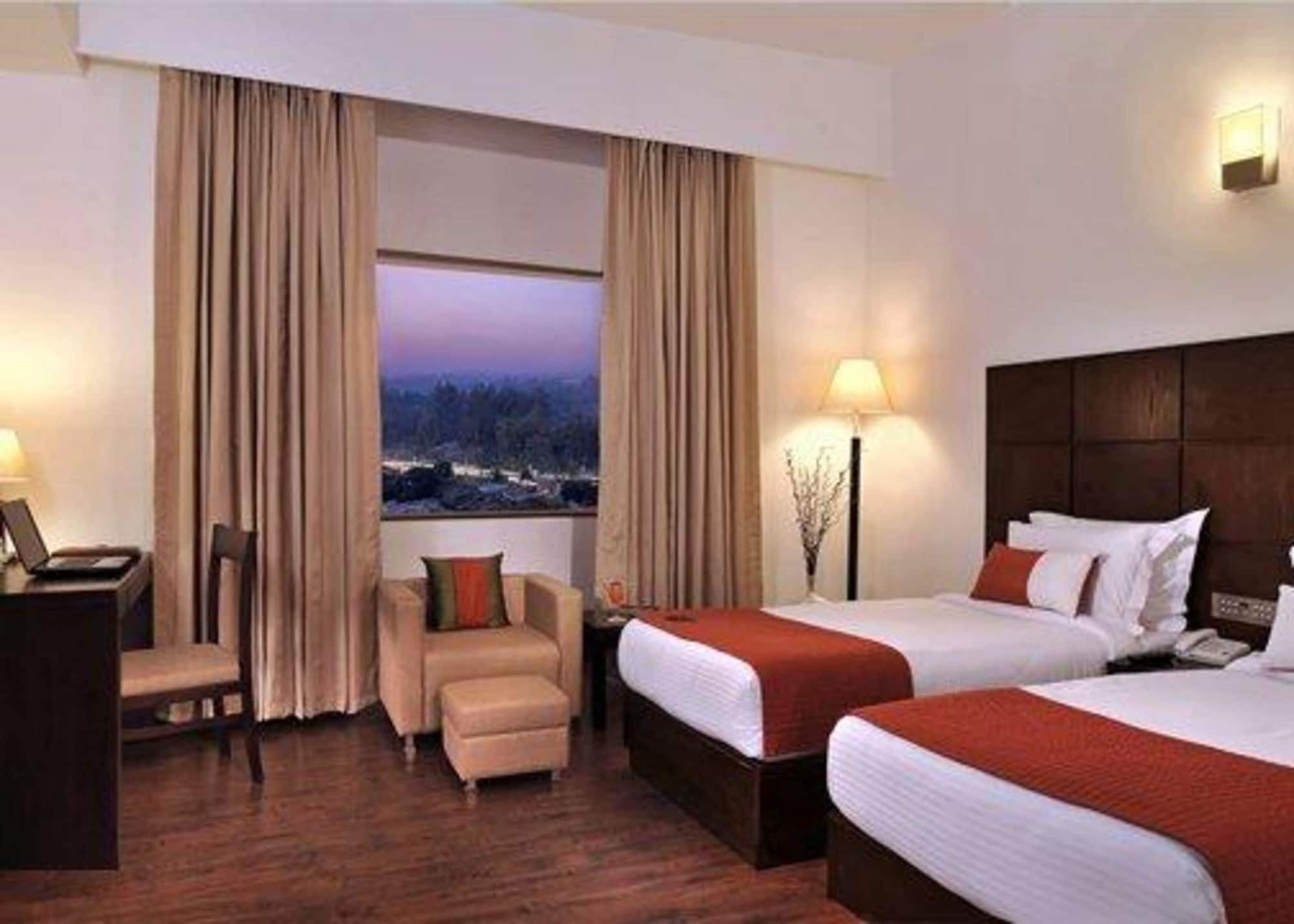 Comfort Inn Tulip Heights Bathinda Quarto foto